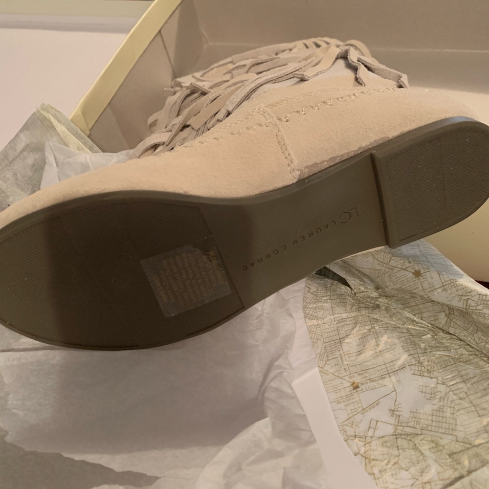 Boots - Picture 2 of 3